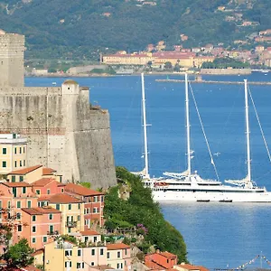 https://hotel-italia-lerici.hotelitalianriviera.com
