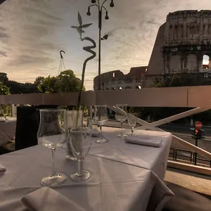 https://royal-house-rome.it-romehotels.com